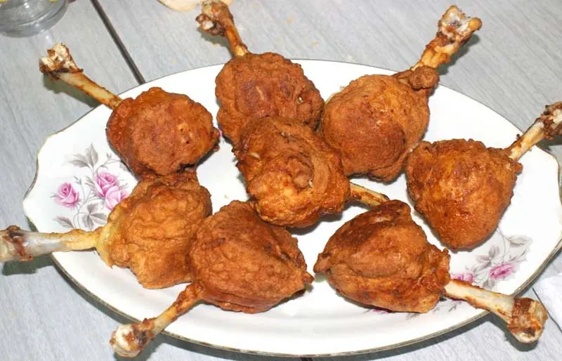 Bolas de pollo frito